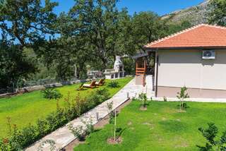 Дома для отпуска El Mar House Петровац Дом с 2 спальнями-13